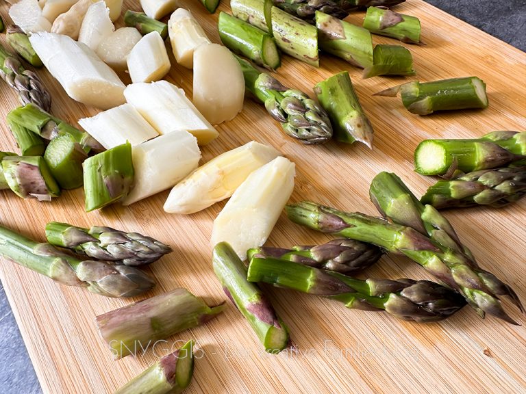 Spargel-Quiche grün/weiß