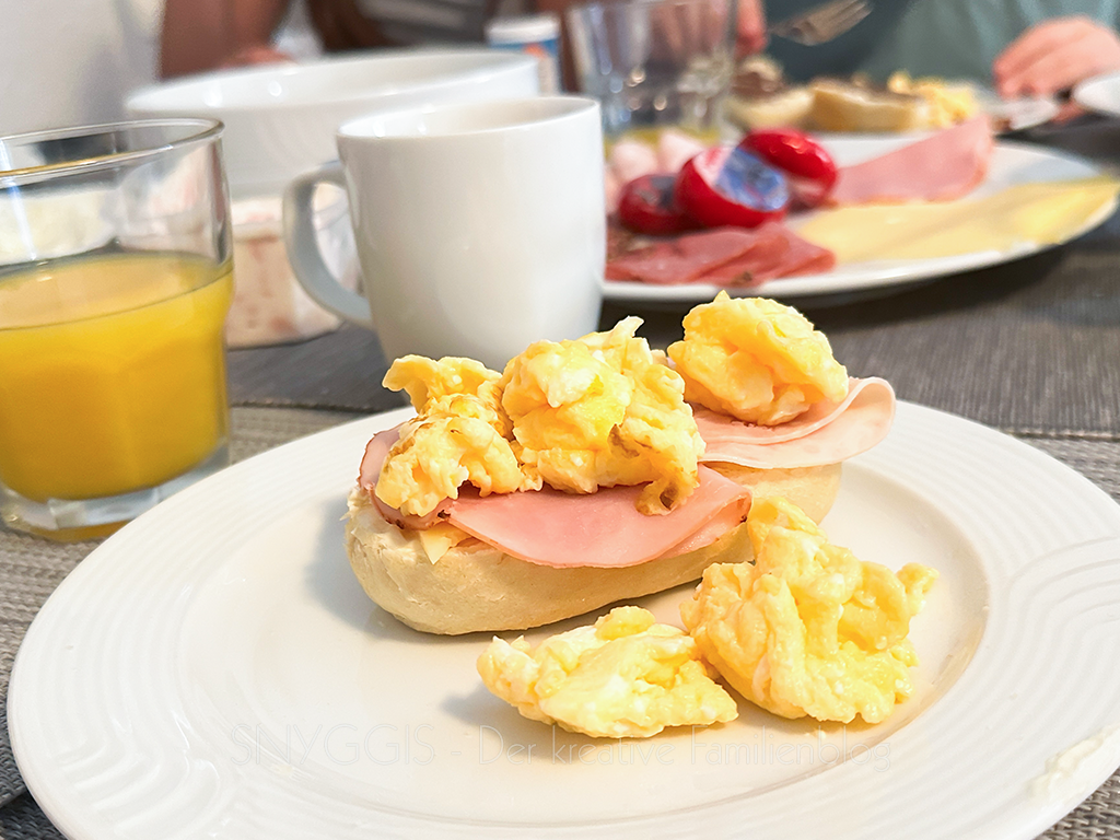 Sonntag-Fruehstueck-Urlaub