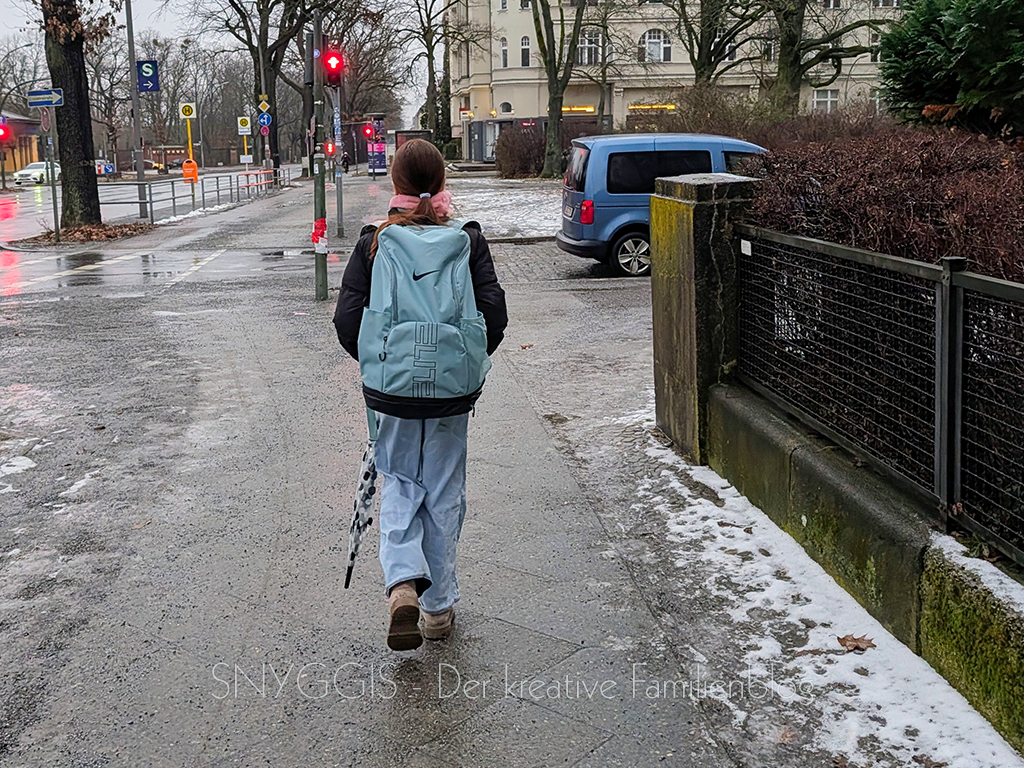 Auf-dem-Weg-zum-Basketball