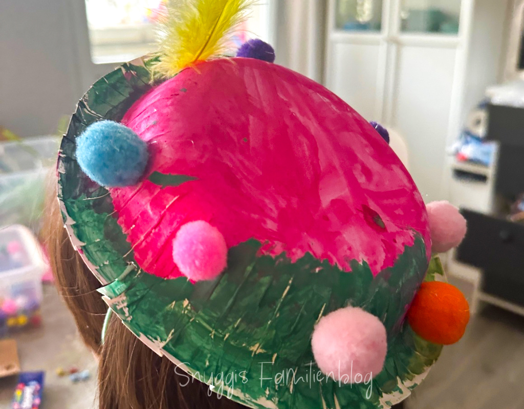 Faschingsbastelidee Partyhut aus Pappteller