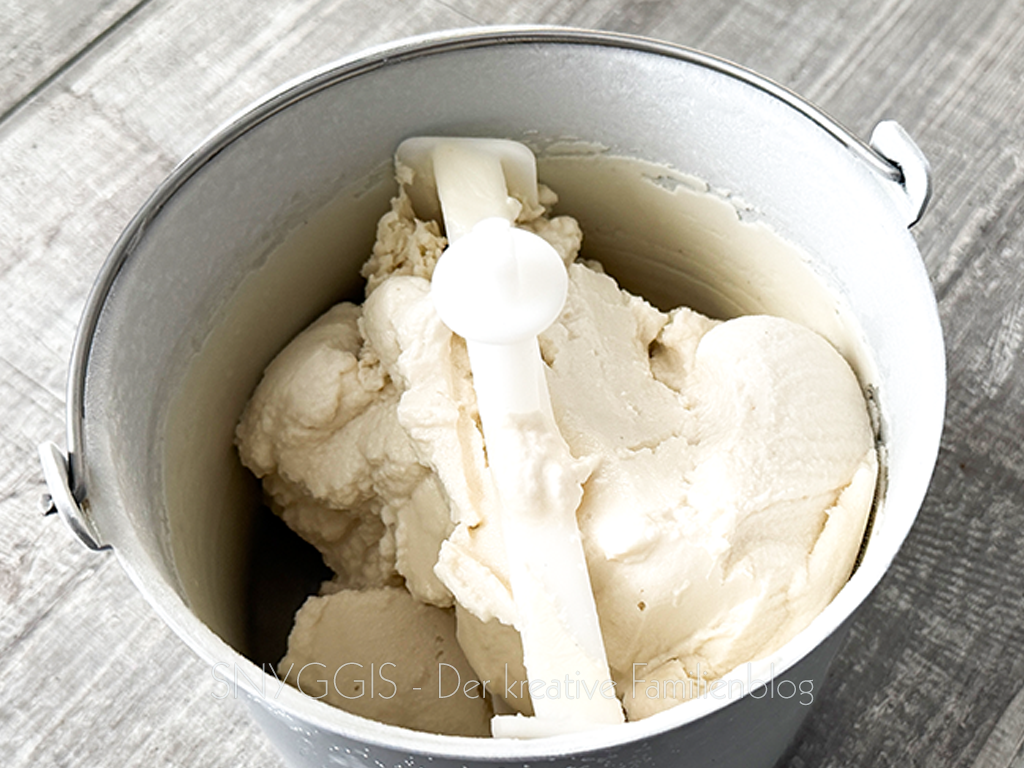 Selbstgemachtes Kokos Eis